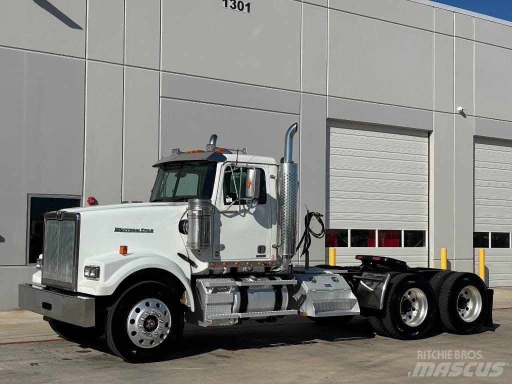 Western Star 4900 Vlačilci