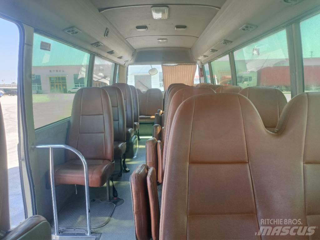 Toyota Coaster Bus Mini avtobusi