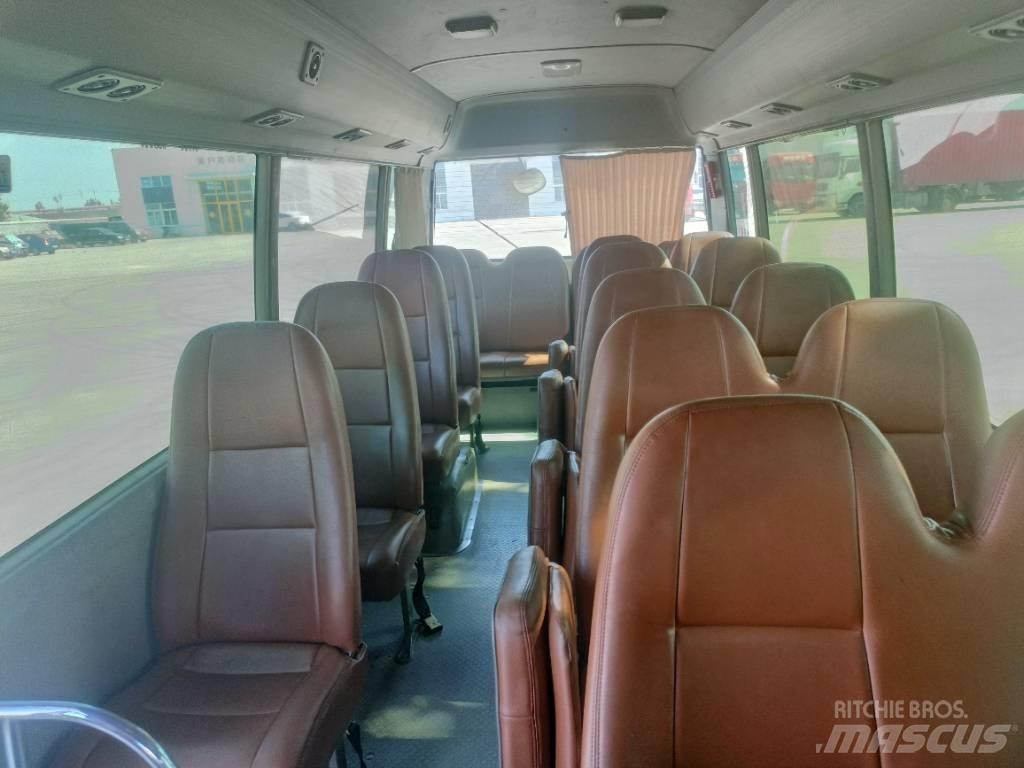 Toyota Coaster Bus Mini avtobusi