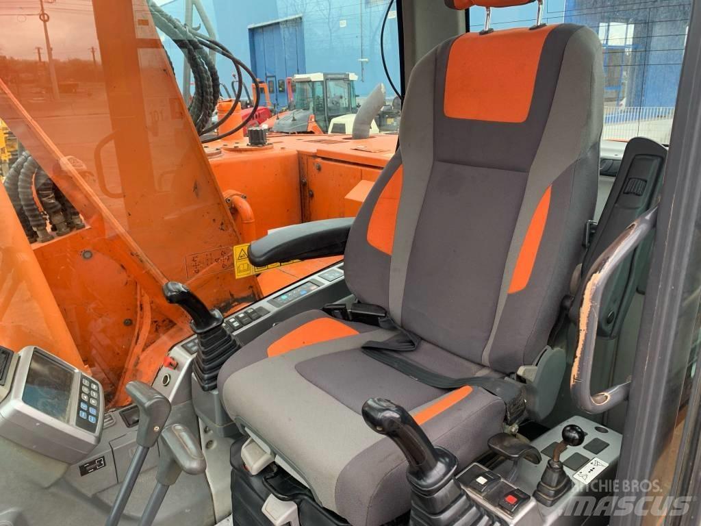 Doosan DX 140 LCR Bagri goseničarji