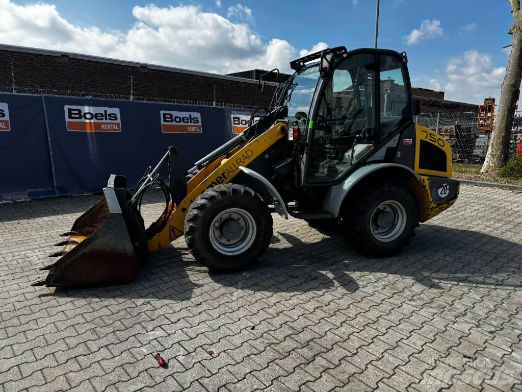 Kramer 750 Kolesni nakladalci