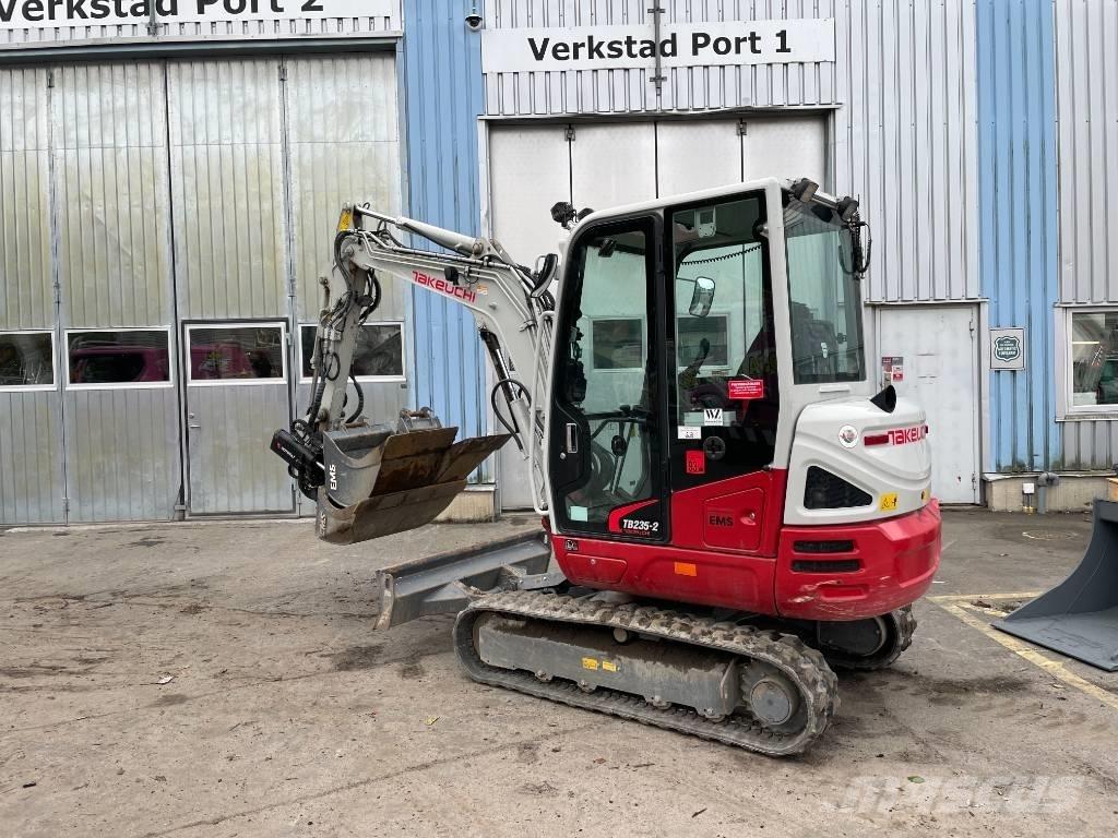 Takeuchi TB 235-2 Mini bagri <7t