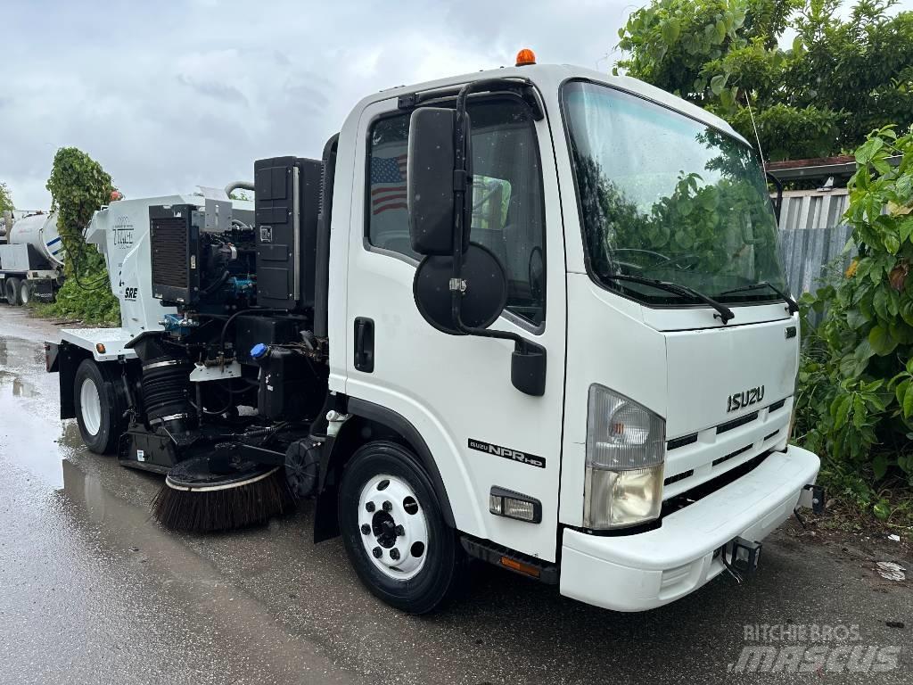 Isuzu NPR HD Pometalni stroji