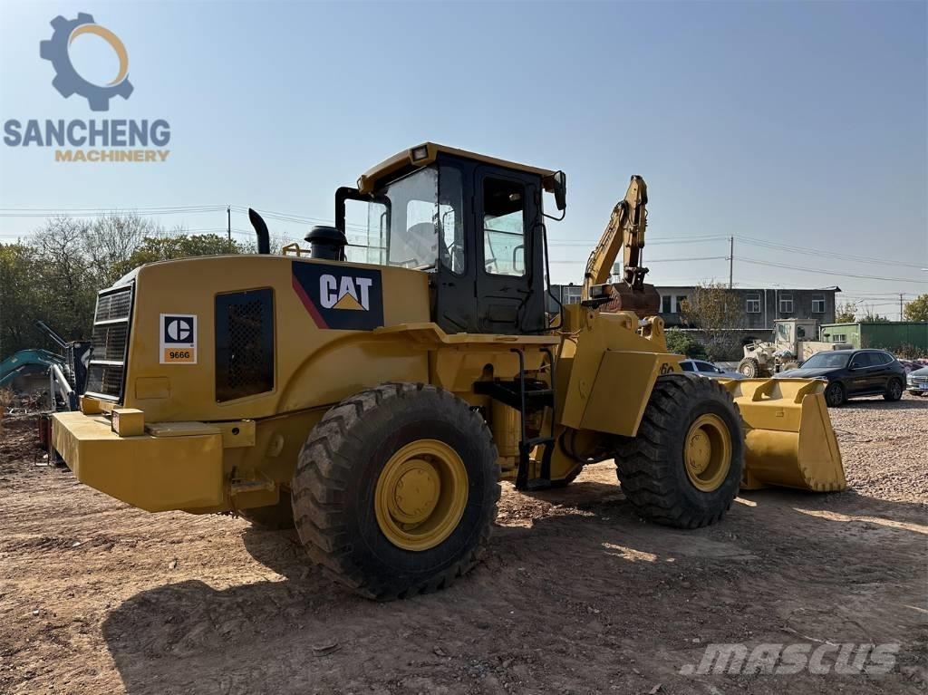 CAT 966G Kolesni nakladalci