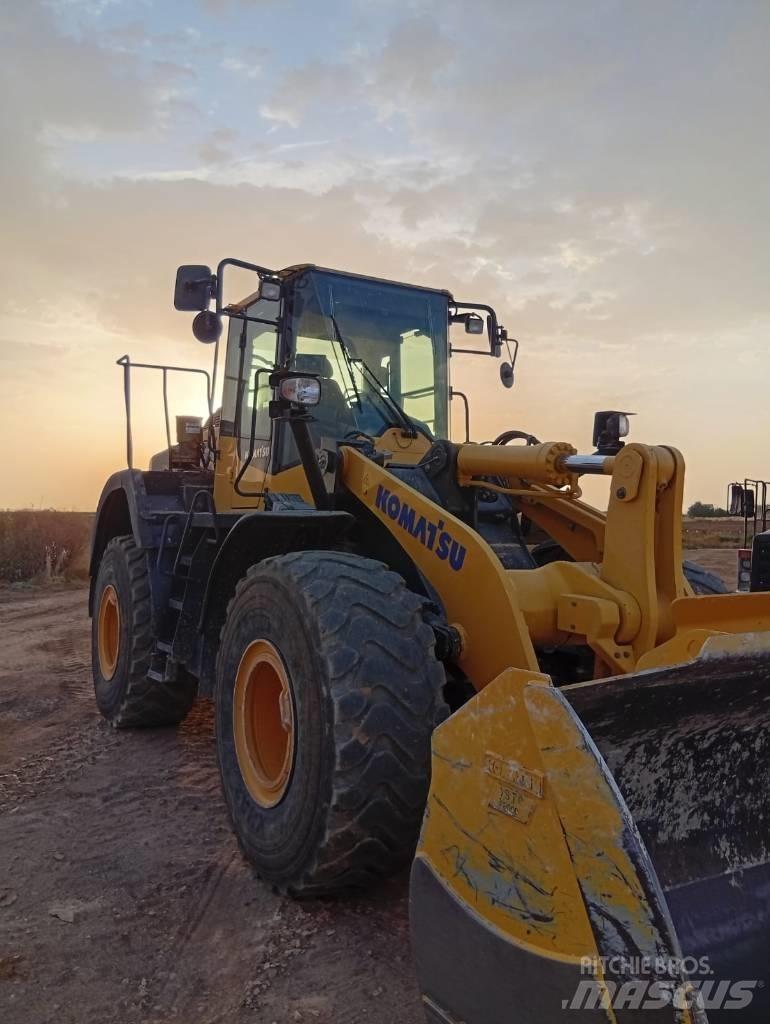 Komatsu WA 380-8 Kolesni nakladalci