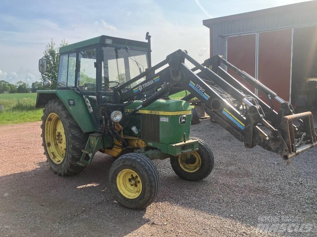John Deere 2130 Traktorji