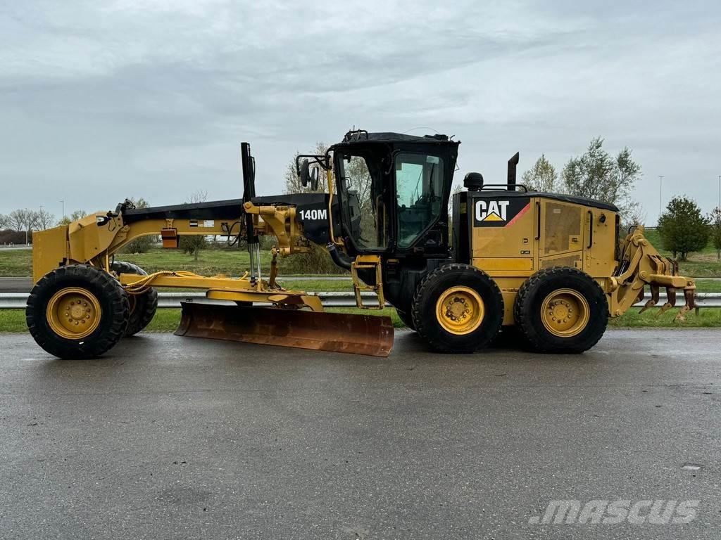 CAT 140M Grederji