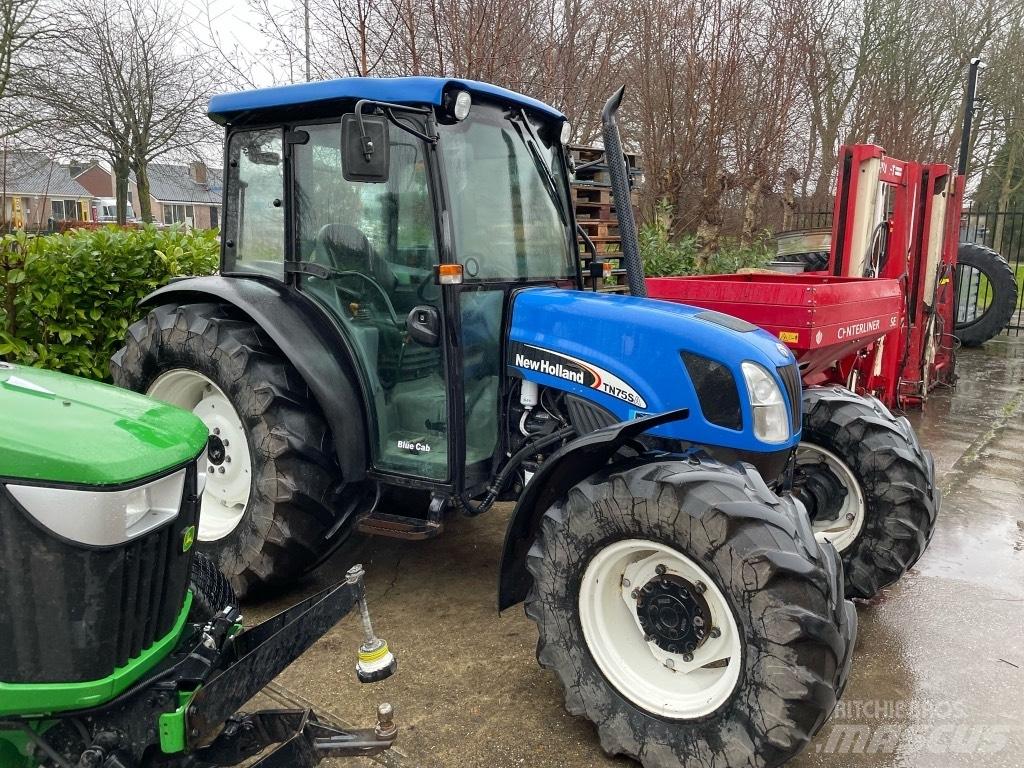 New Holland TN75SA Traktorji