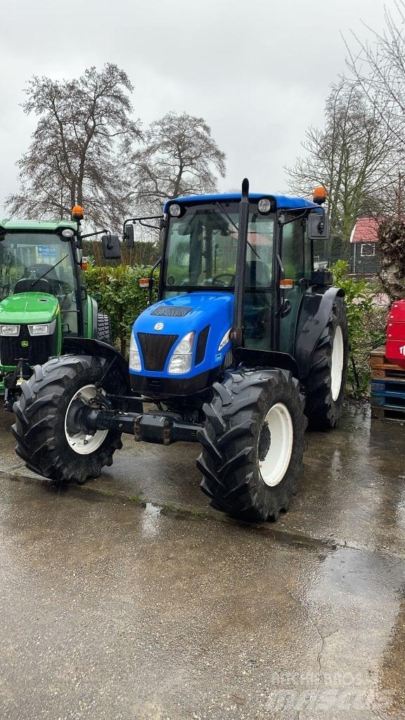 New Holland TN75SA Traktorji