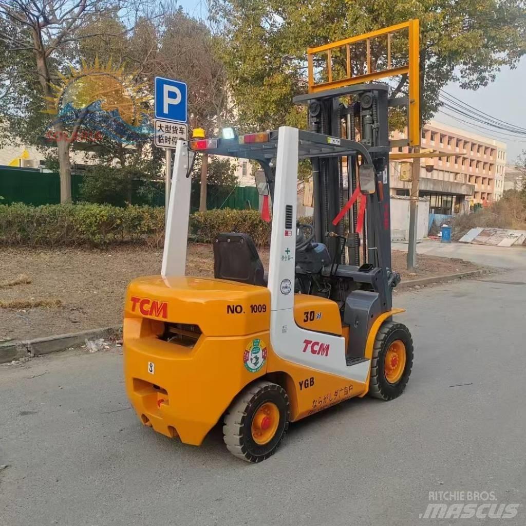 TCM FD 30 Dizelski viličarji