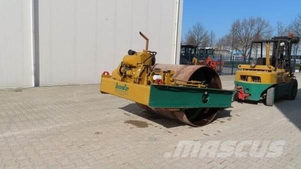 Vibromax W 501 Vlečni vibracijski valjarji