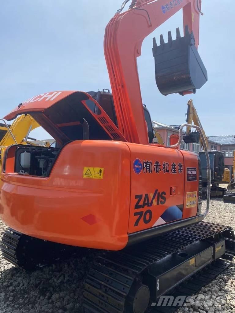 Hitachi 70-5A Bagri goseničarji