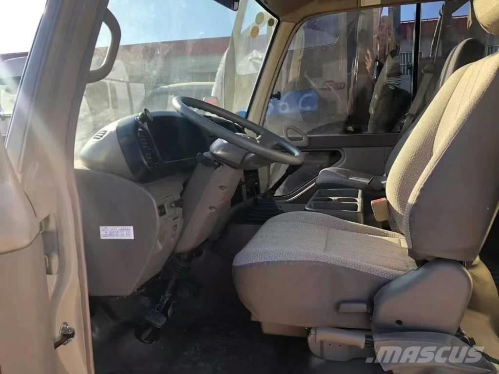 Toyota Coaster Bus Mini avtobusi