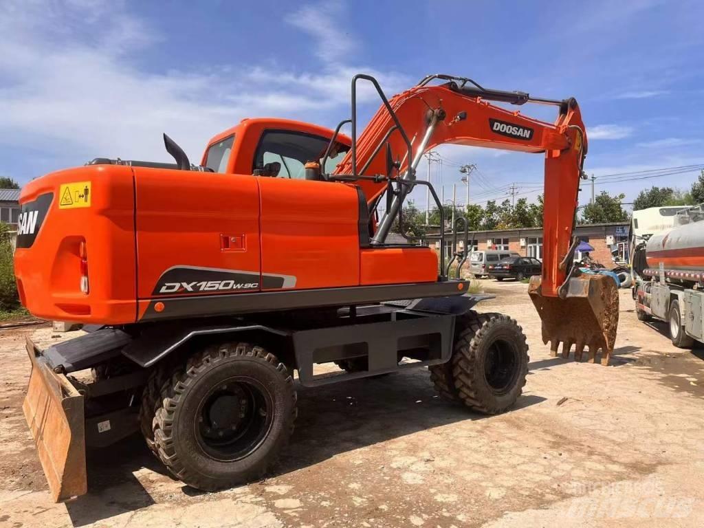Doosan DH150W Bagri na kolesih
