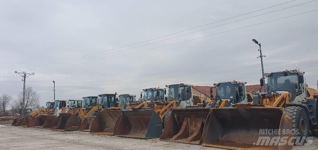 CAT 938M Kolesni nakladalci