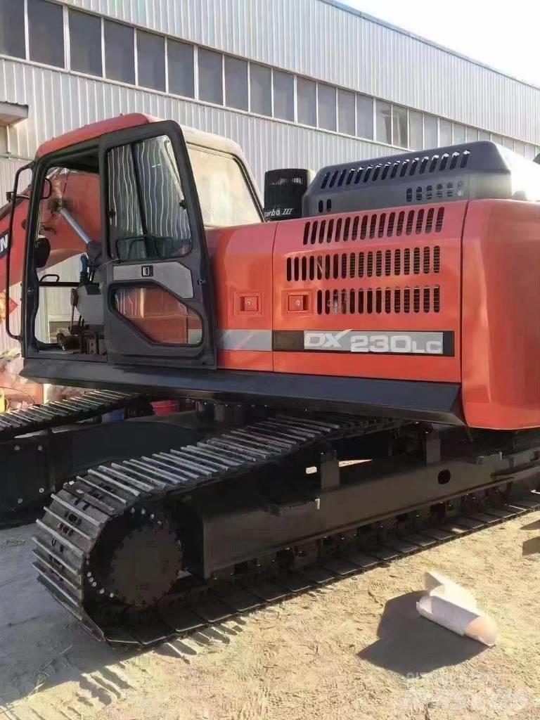 Doosan DX 230 LC-9C Bagri goseničarji