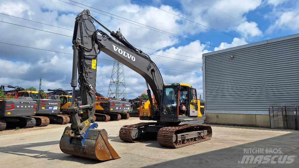 Volvo EC220E Bagri goseničarji
