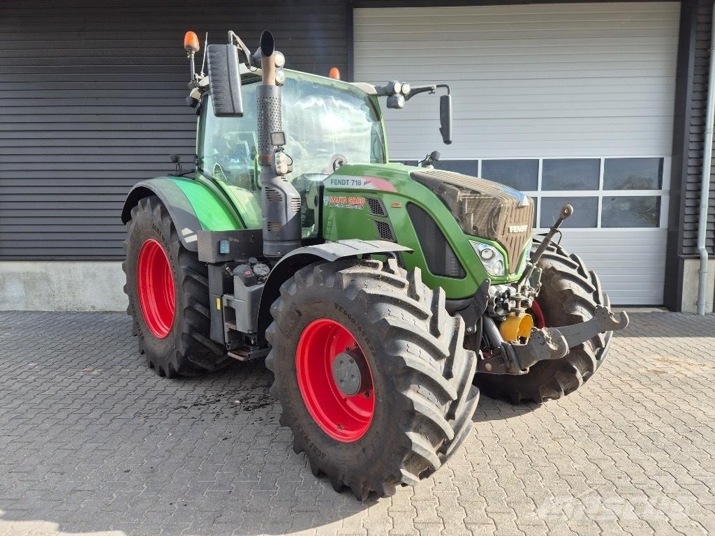 Fendt 718 Traktorji