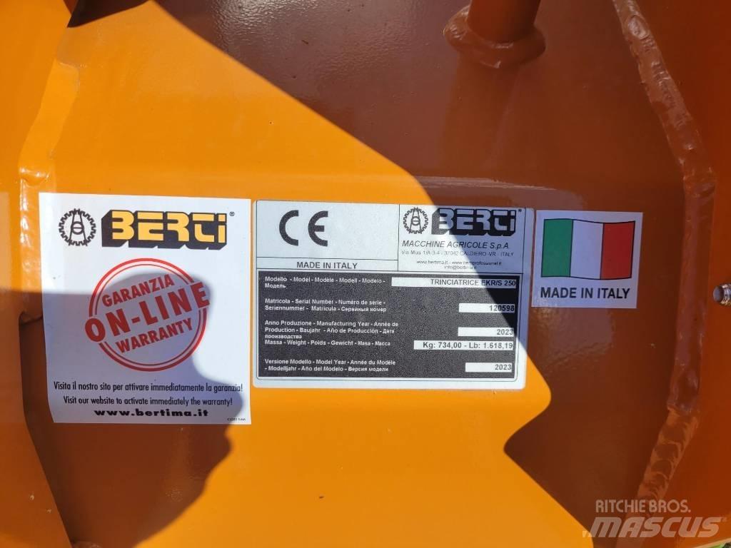 Berti Ekrs/s 250 Kosilnice za pašnike