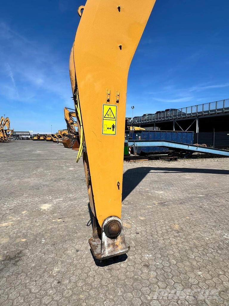 CAT MH3040 Bagri za prekladanje primarnih/sekundarnih surovin