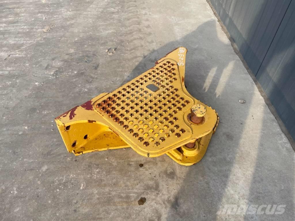 CAT D6K Zugtraverse Drugi deli