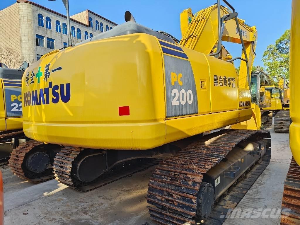 Komatsu PC 200-8 Bagri goseničarji