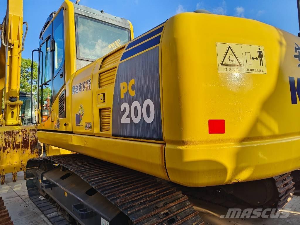 Komatsu PC 200-8 Bagri goseničarji