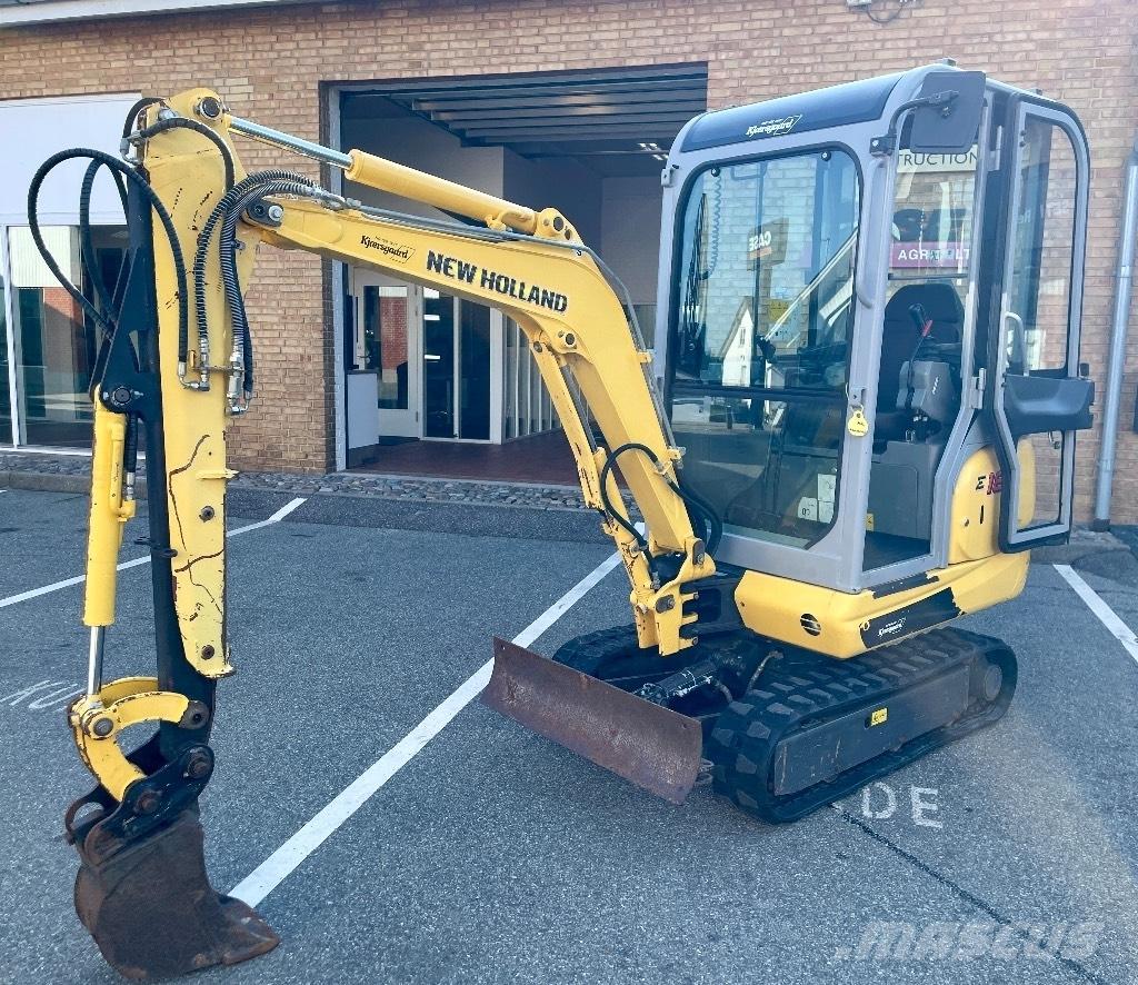 New Holland E 18 C Mini bagri <7t
