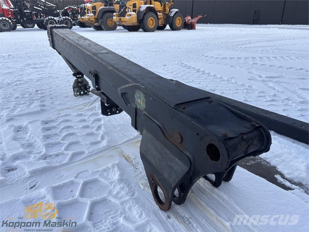 John Deere CH8 Dvigala za gozdne kombajne