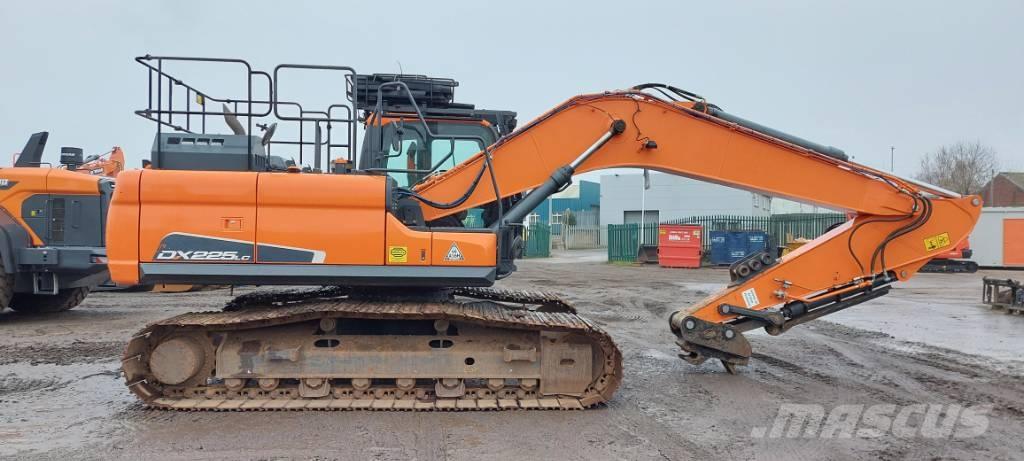 Develon DX225LC-5 Bagri goseničarji