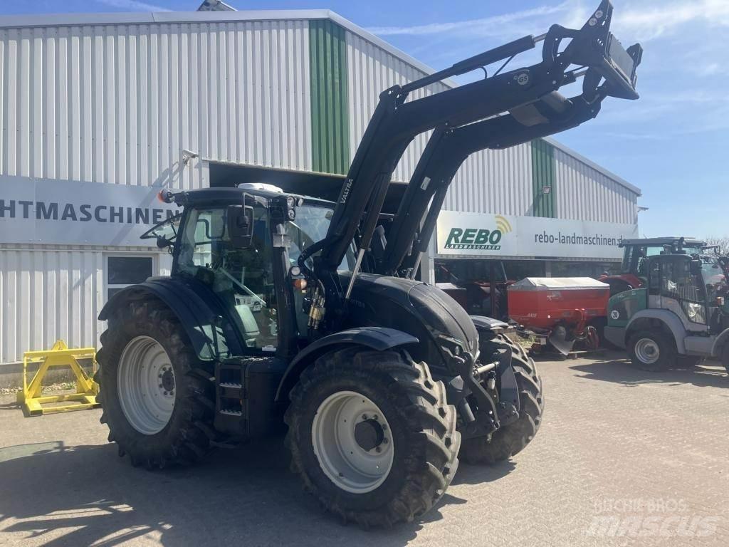 Valtra N 175 Traktorji