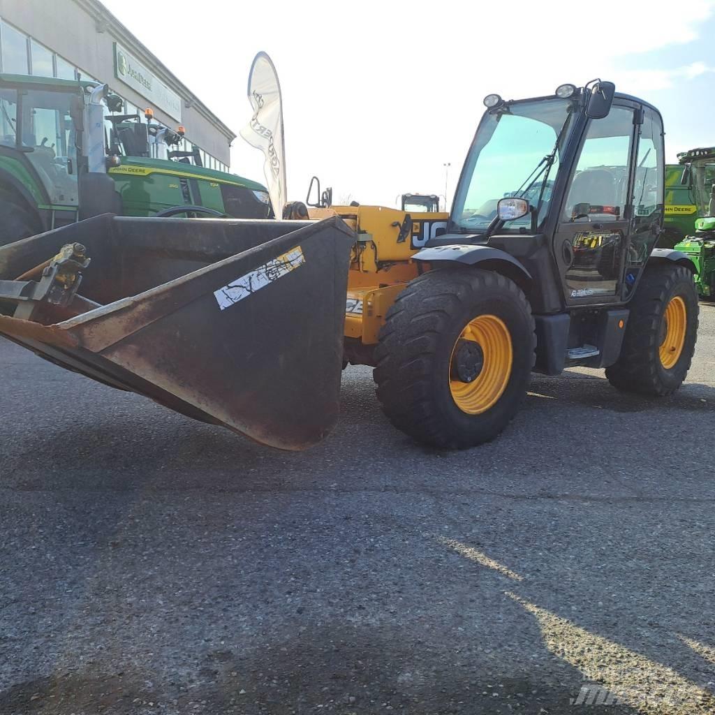 JCB 531-70 Kmetijski teleskopski nakladalci