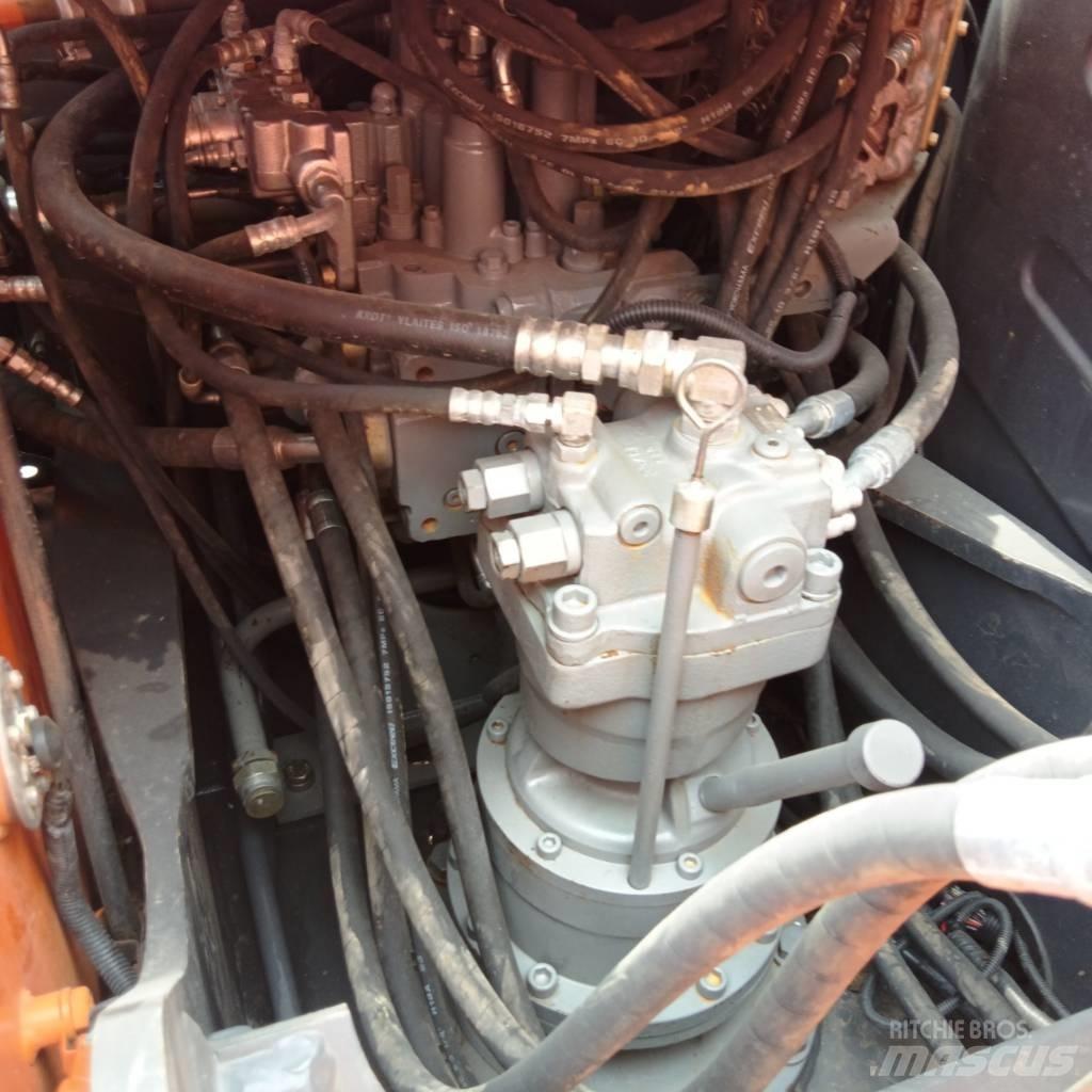 Hitachi ZX 120 Bagri goseničarji
