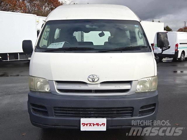 Toyota CBF-TRH223B Drugi