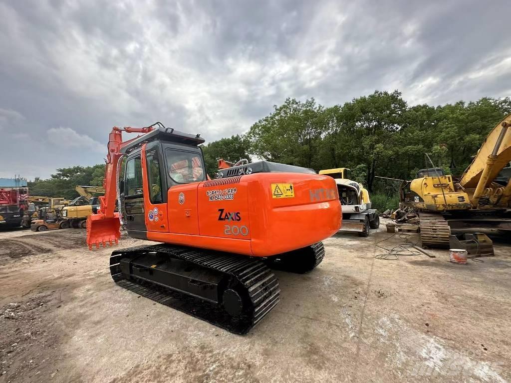 Hitachi ZX200 Bagri goseničarji