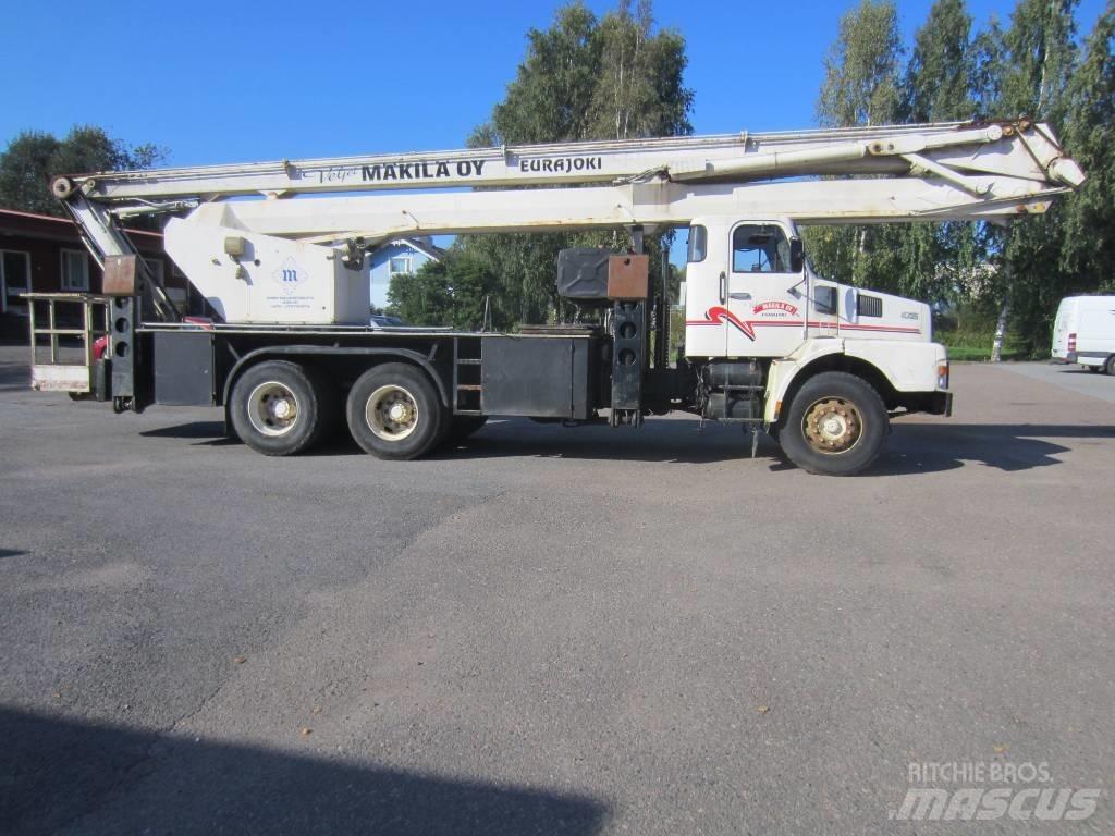 Volvo N 7 6X2 4600 Tovornjaki z žerjavom
