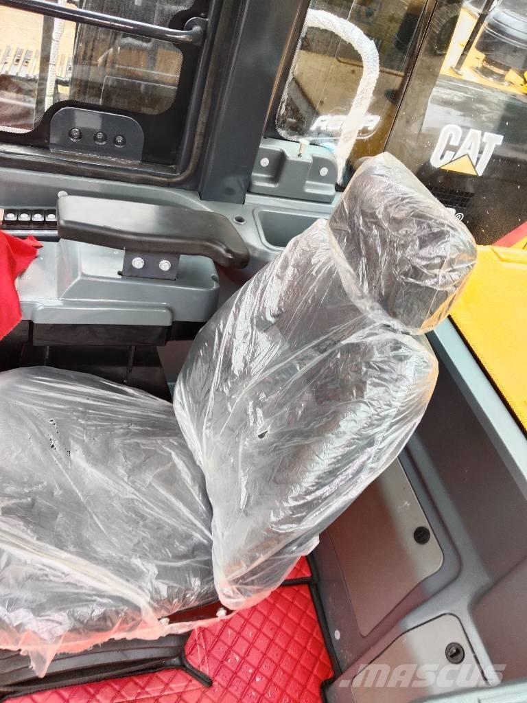 XCMG LW 500 KV Bagri goseničarji