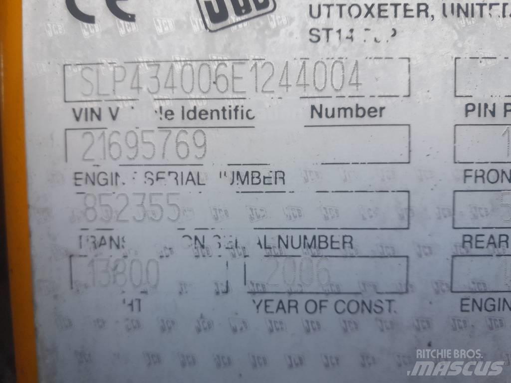 JCB 434S Kolesni nakladalci