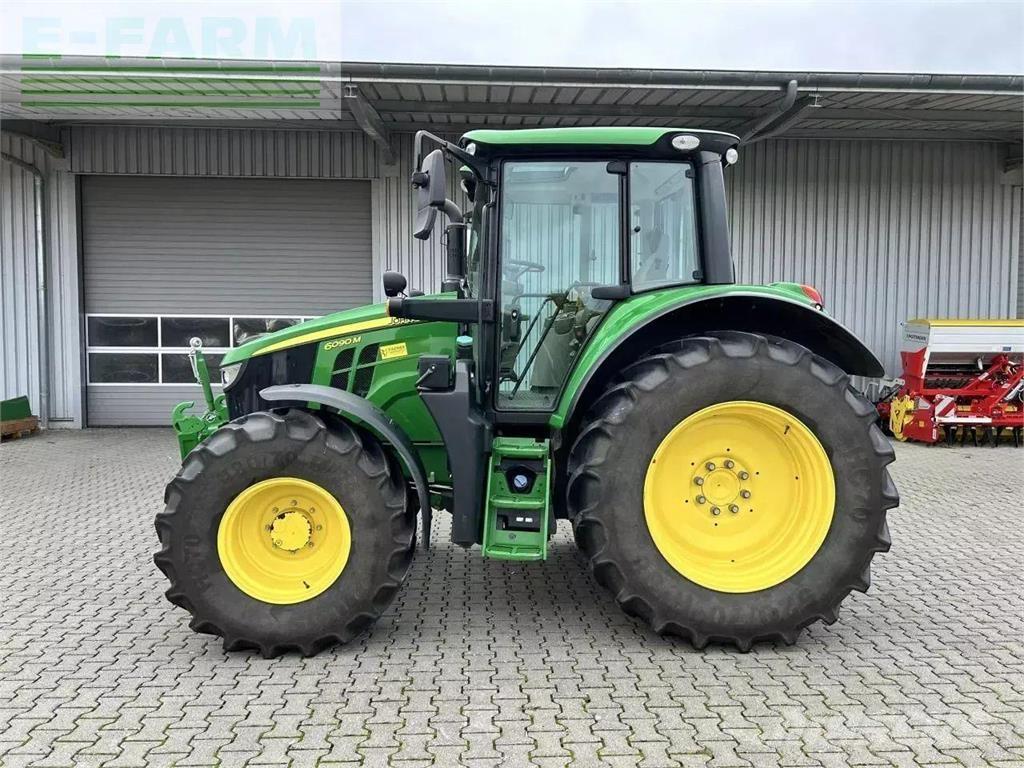 John Deere 6090m Traktorji