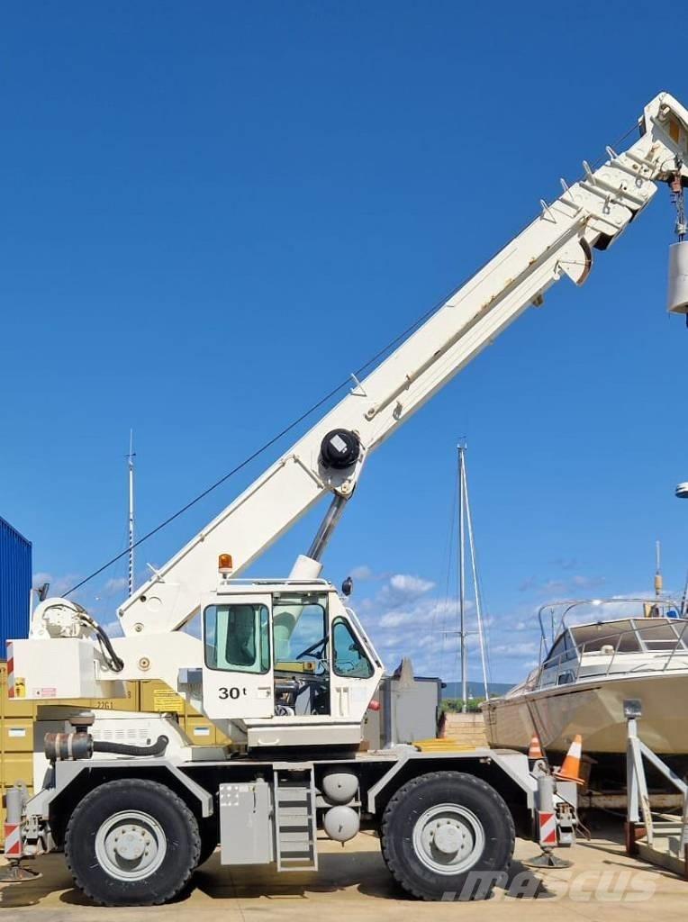 Terex A 300 Avtodvigala