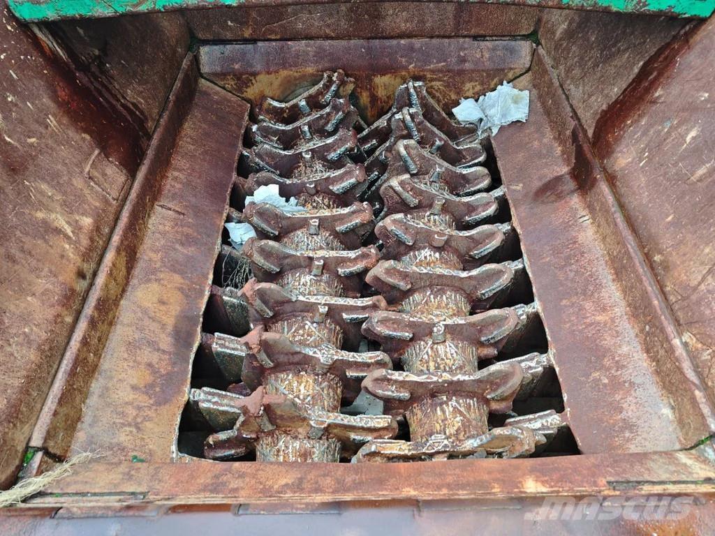 Haas 700x2000 Stroji za razrez odpada