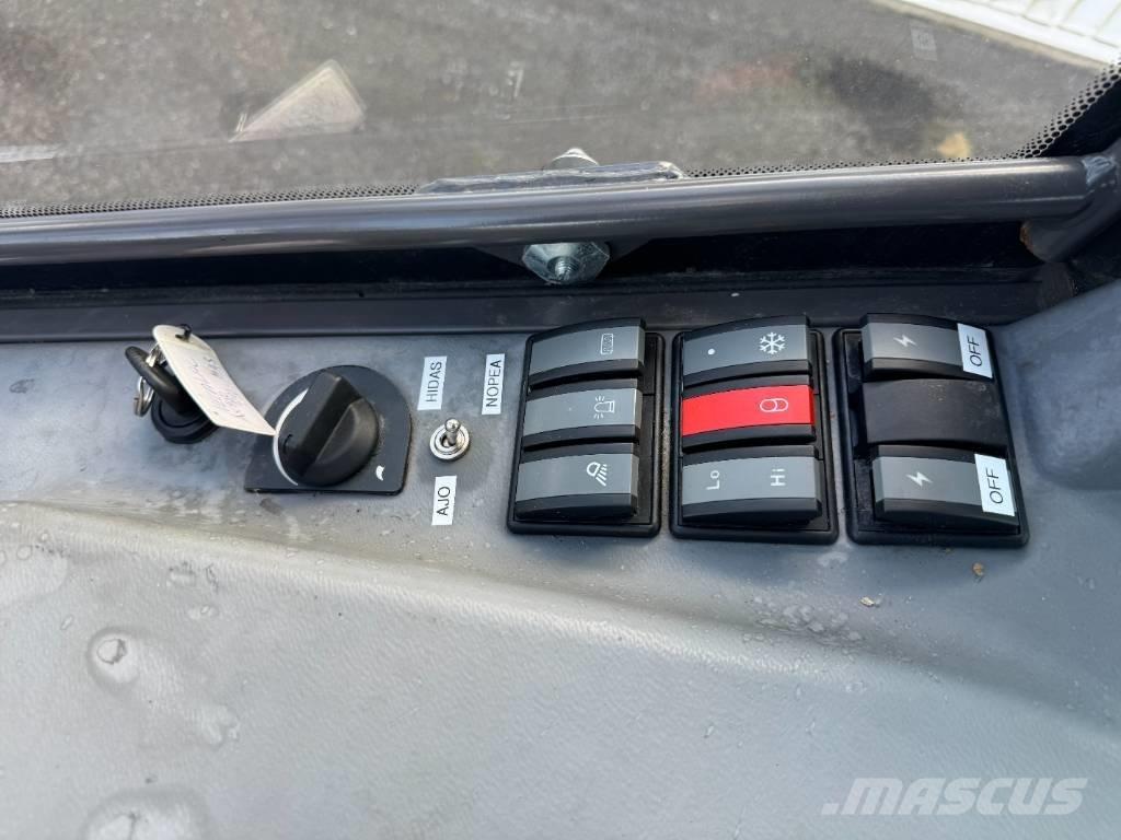 Mecalac AX 850 V Kolesni nakladalci