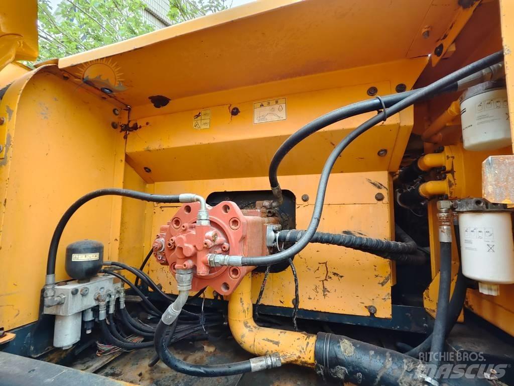Hyundai R 300 LC-9S Bagri goseničarji