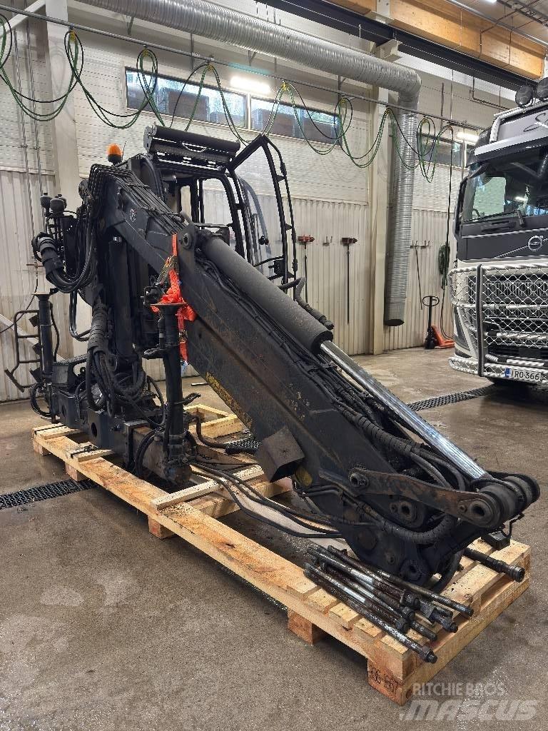 Loglift 118 S T Žerjavi za hlode
