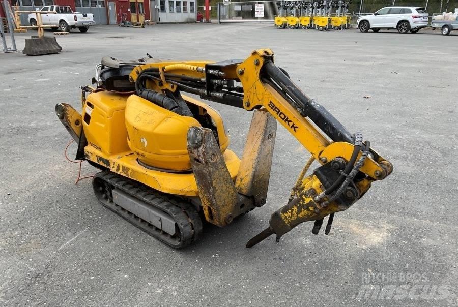Brokk 60 Rušilni bagri