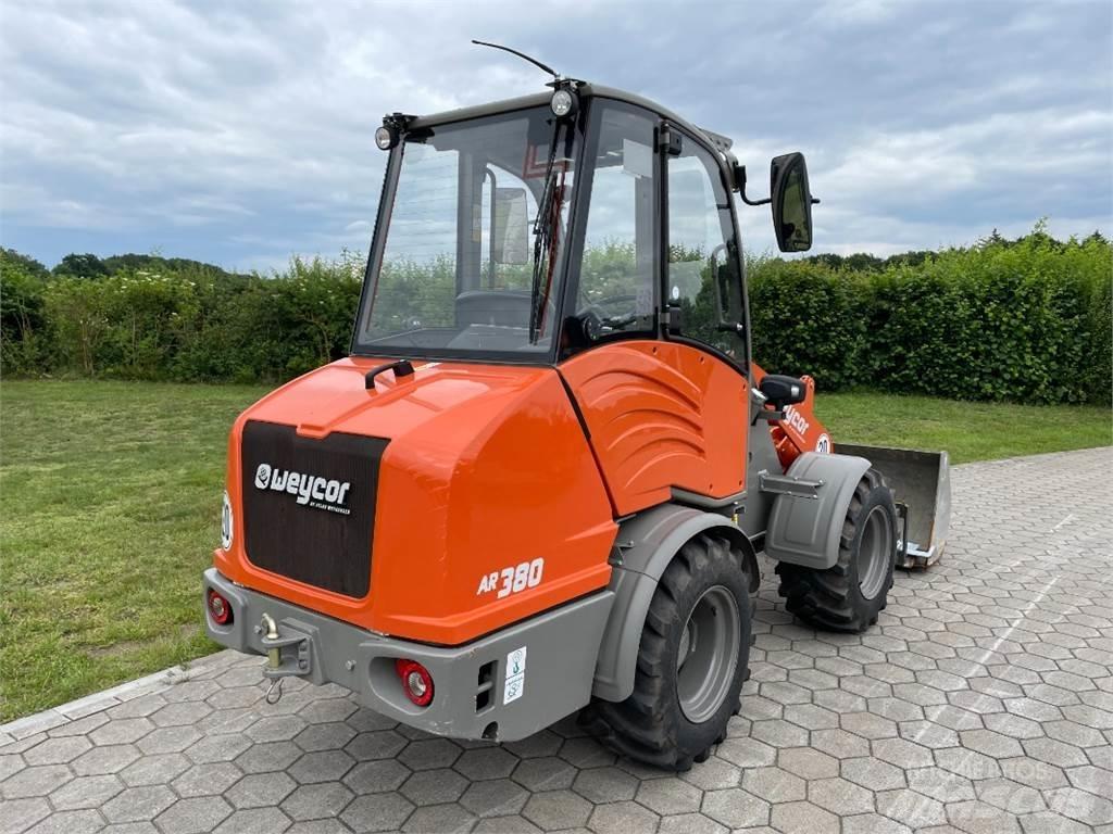 Atlas AR380 Kolesni nakladalci