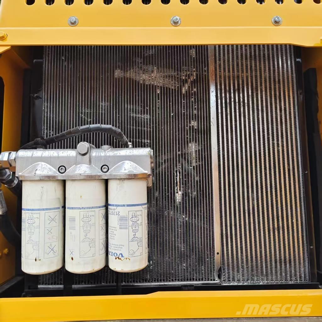 Volvo EC 380 Bagri goseničarji