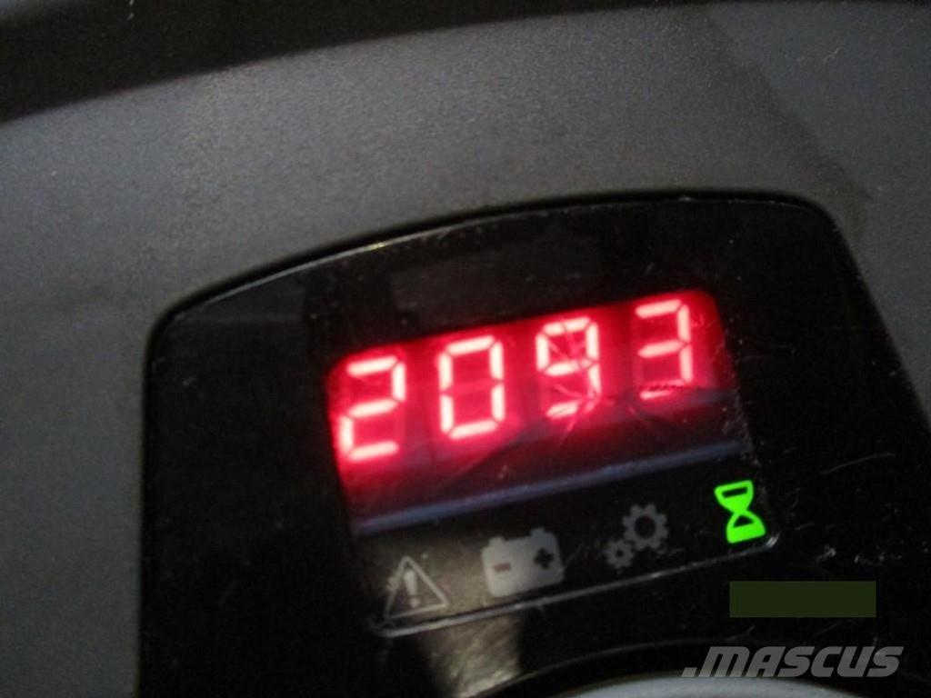 Toyota LPE200 Električni nizko dvižni viličar s stojiščem