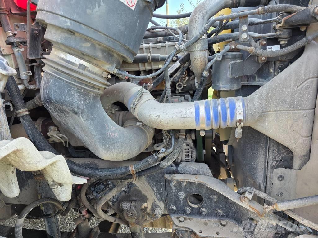 Western Star 4700 SB Vlačilci