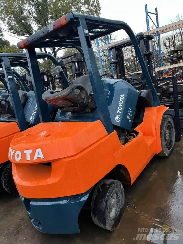 Toyota FD 30 Dizelski viličarji